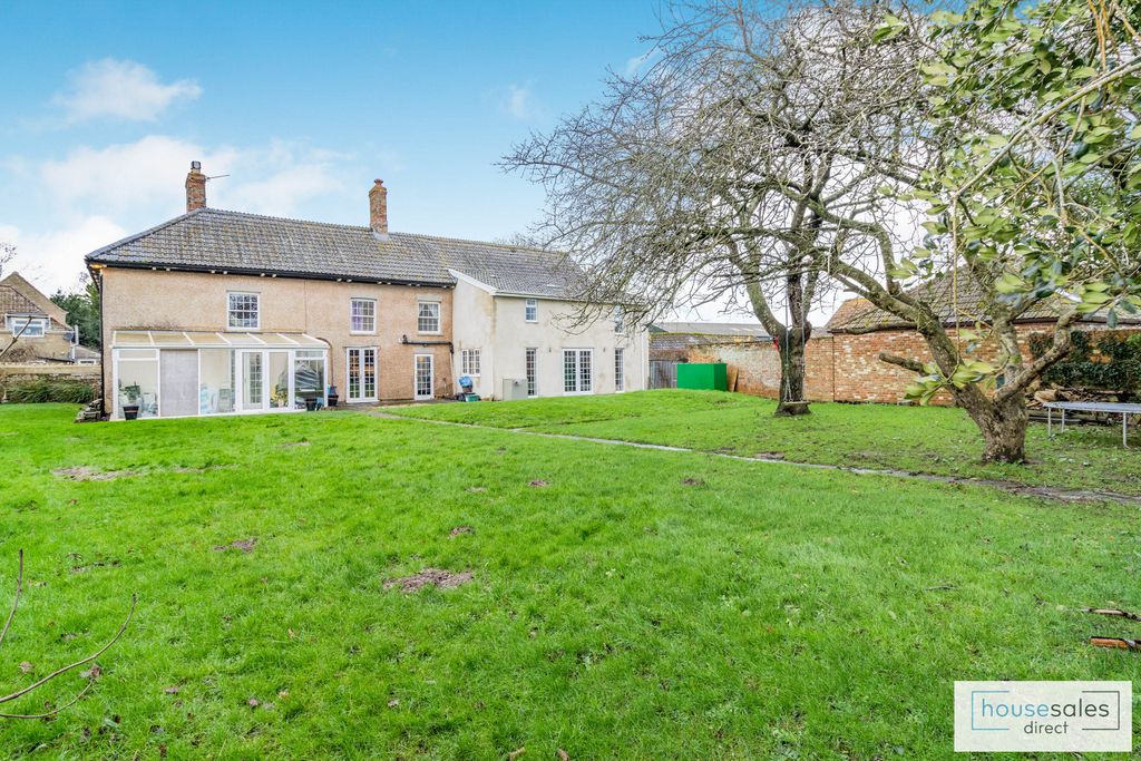 Property photo 3 of 15