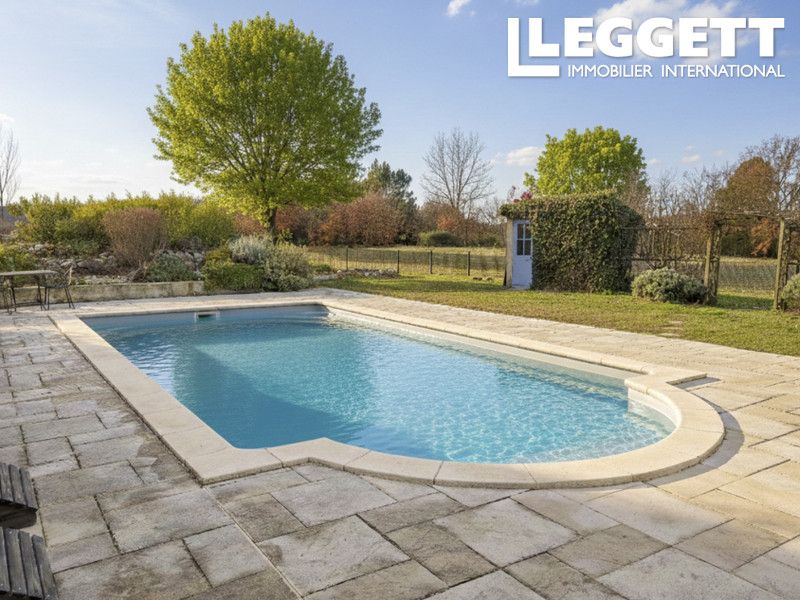 Property photo 2 of 10