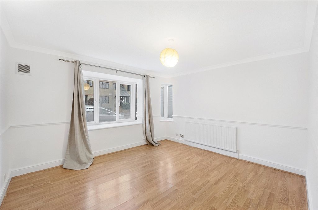 Property photo 2 of 12 Picture No. 31