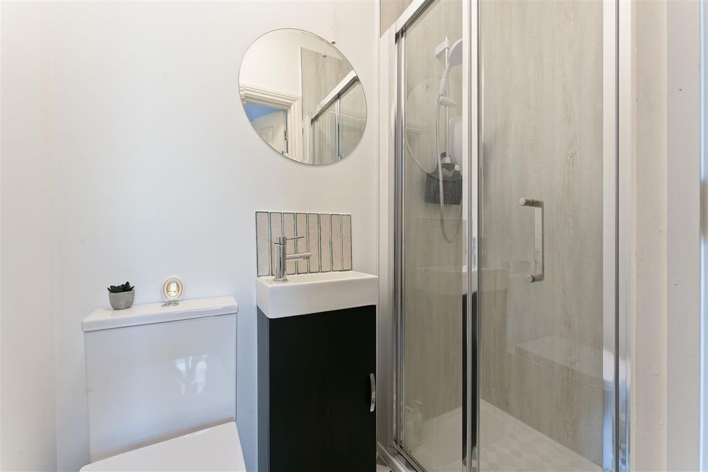 Property photo 1 of 10 6 Nelson Road-5.Jpg