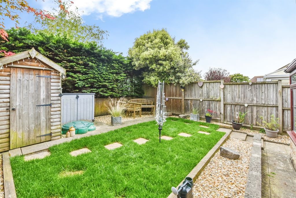 Property photo 3 of 18