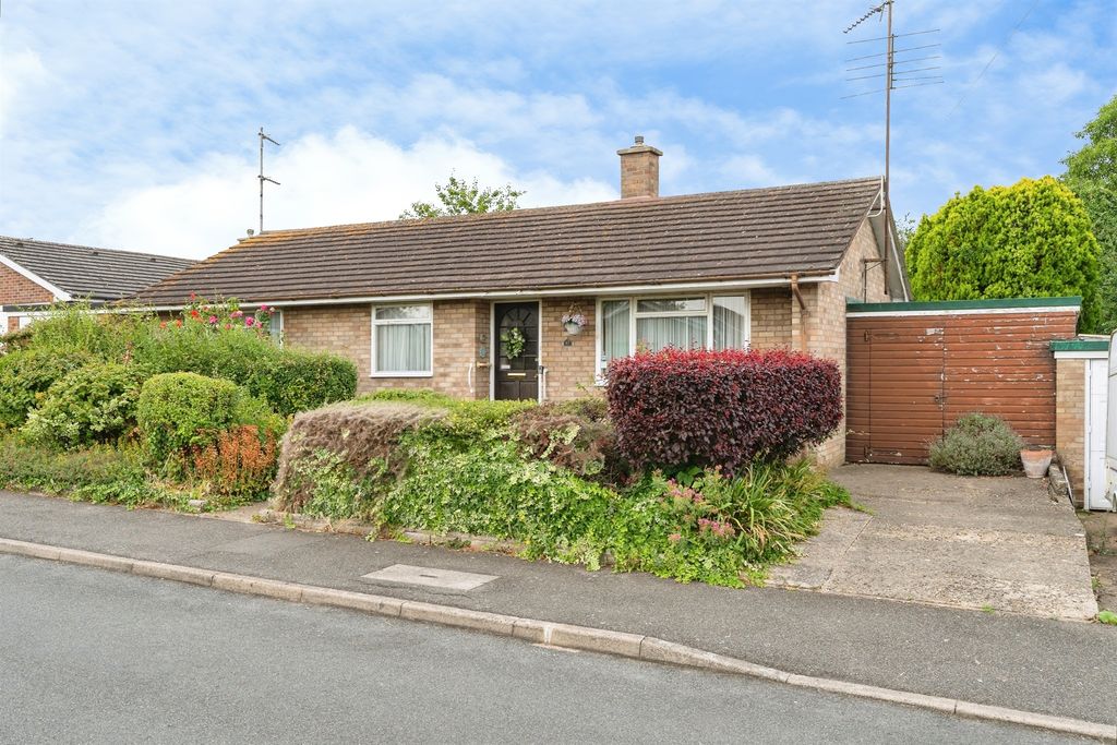 Property photo 1 of 18