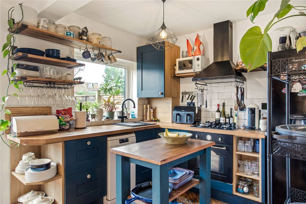 Property photo 2 of 12 Picture No. 08