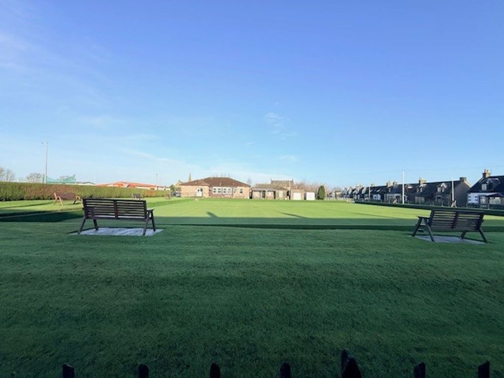 Property photo 2 of 25