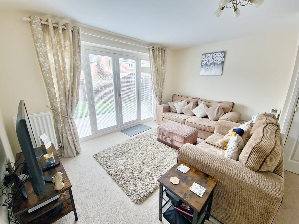 Property photo 3 of 15 1000038172