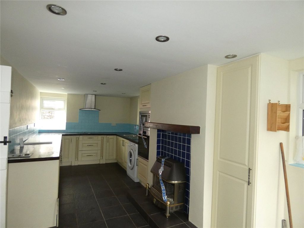 Property photo 2 of 10 Picture No. 08