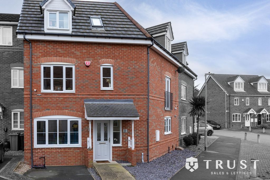 Property photo 1 of 27