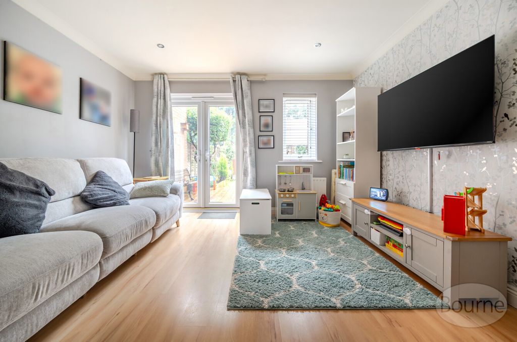 Property photo 2 of 22 7c5d7775-A6E7-4d9...