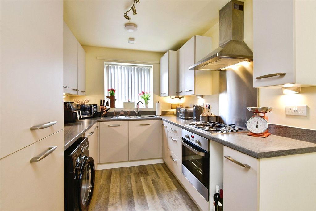 Property photo 2 of 20 Picture No. 07