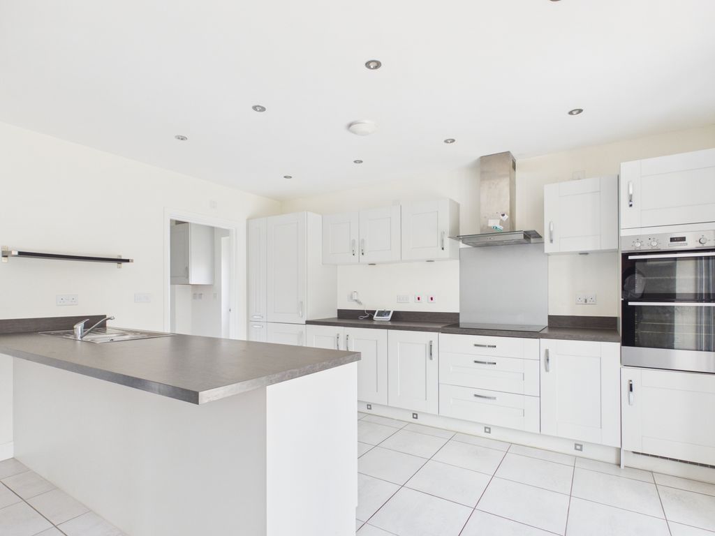 Additional image 7 of 5 bed detached house for saleMadan Gardens, Bishops Tachbrook, Leamington Spa CV33