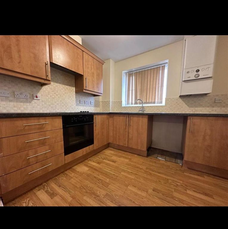 Property photo 2 of 9 4Bad393B-1738-451F-B897-4206F88132F6.Jpg