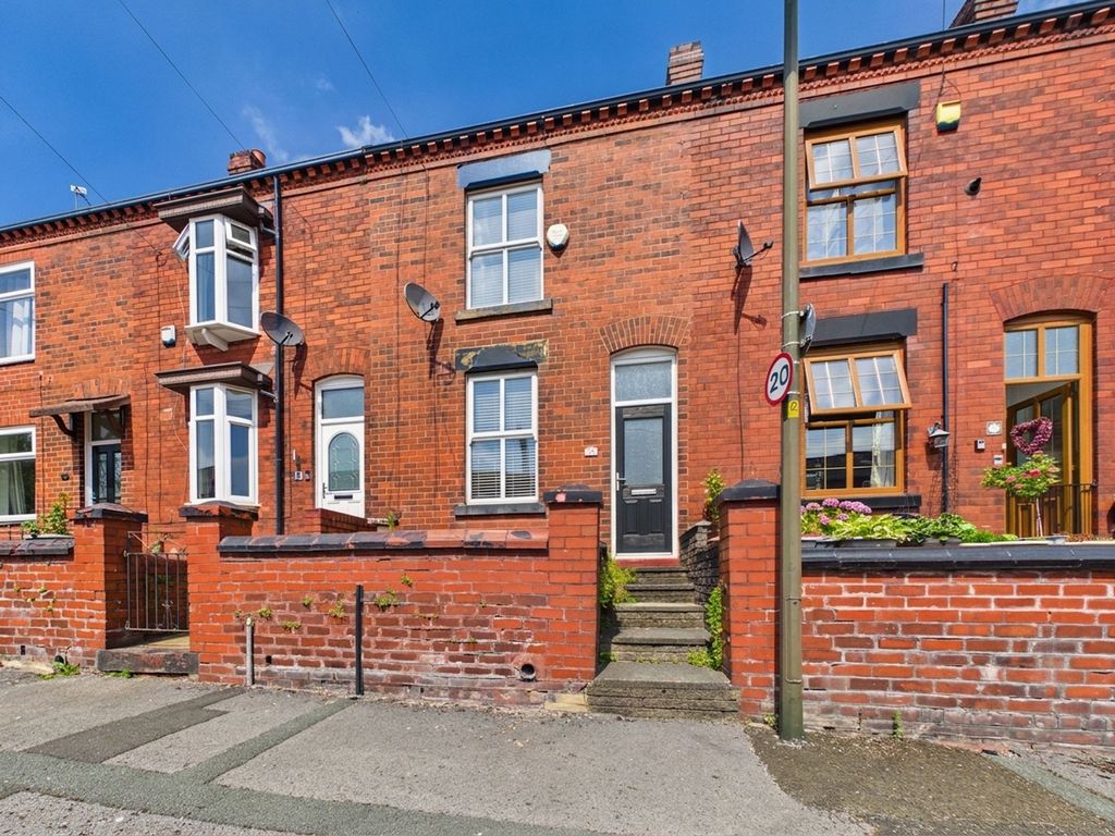 Property photo 1 of 18