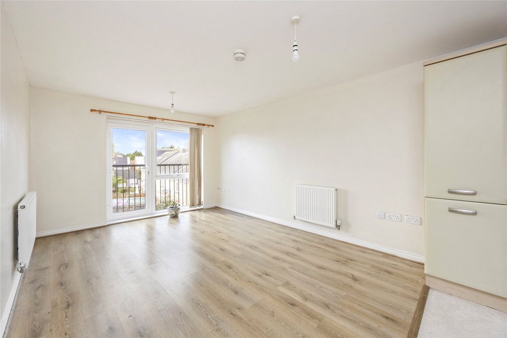 Property photo 2 of 21 Picture No. 05