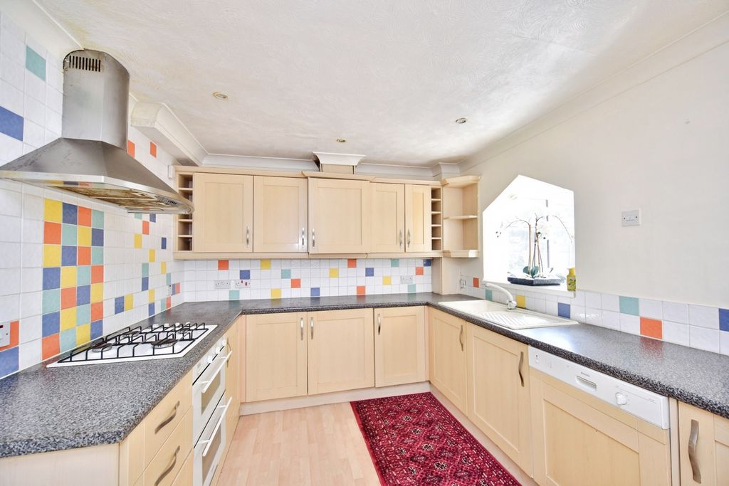 Property photo 3 of 13 Pbox-Img.Jpg
