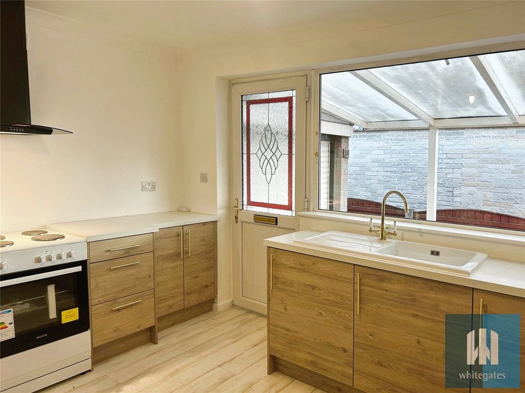 Property photo 2 of 25 Picture No. 05
