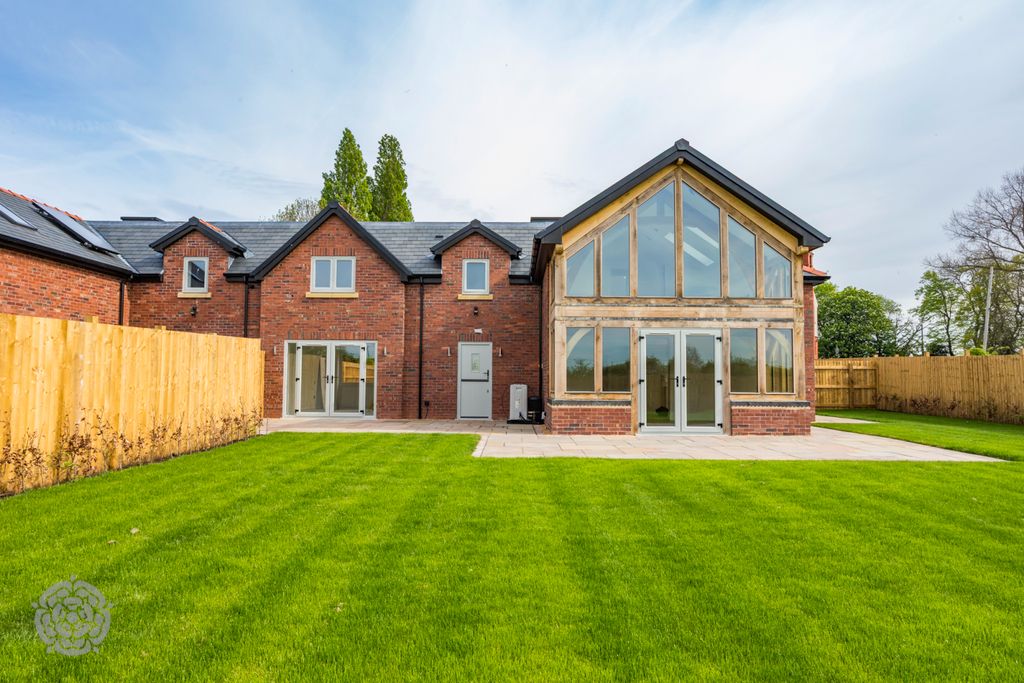 Property photo 1 of 46 Picture No. 79