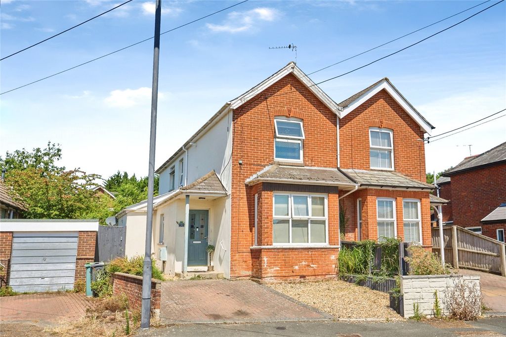 Property photo 1 of 24 Picture No. 35