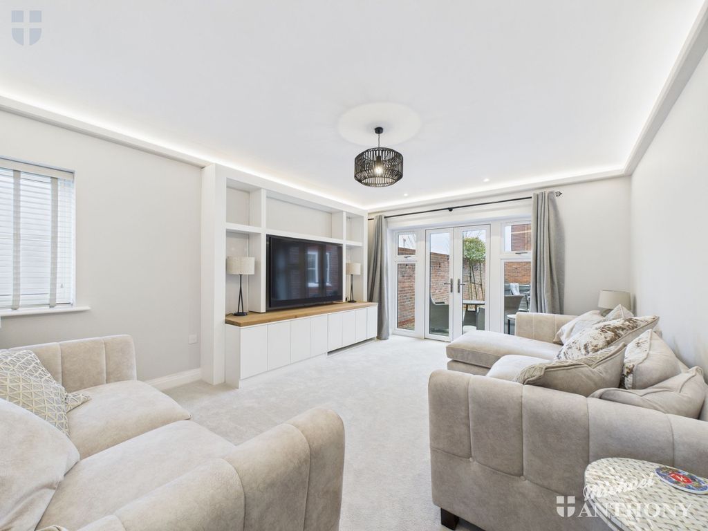 Property photo 2 of 26 3Fa6B774Dcbb4683Bd03292F790c842c_80_Cam03218G0-Pr0873-Still002