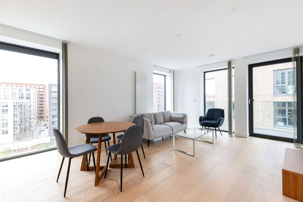 Property photo 1 of 27 Picture No. 14