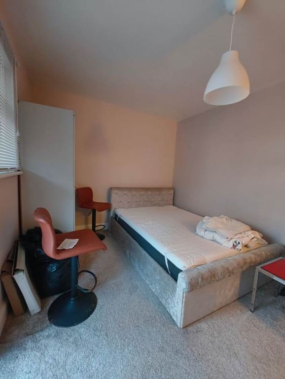 Property photo 1 of 4