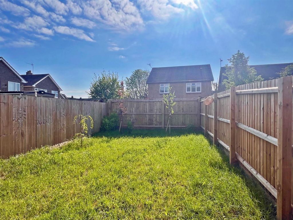 Property photo 2 of 10 Garden