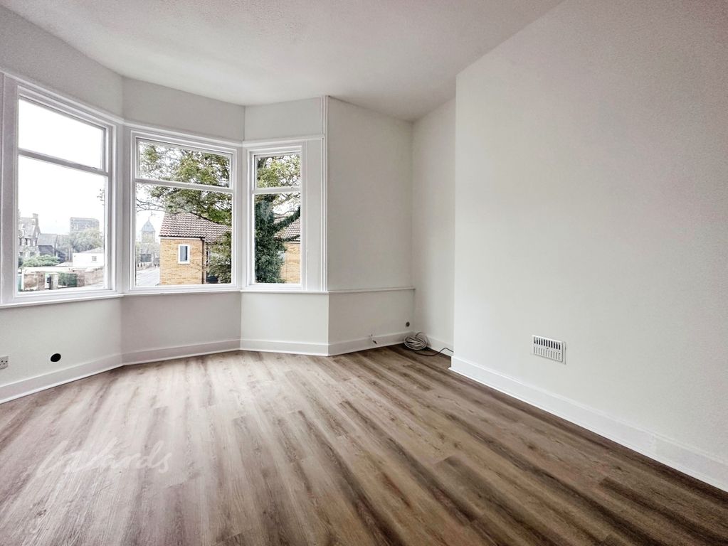 Property photo 2 of 8 Clifton Lawn Loun...