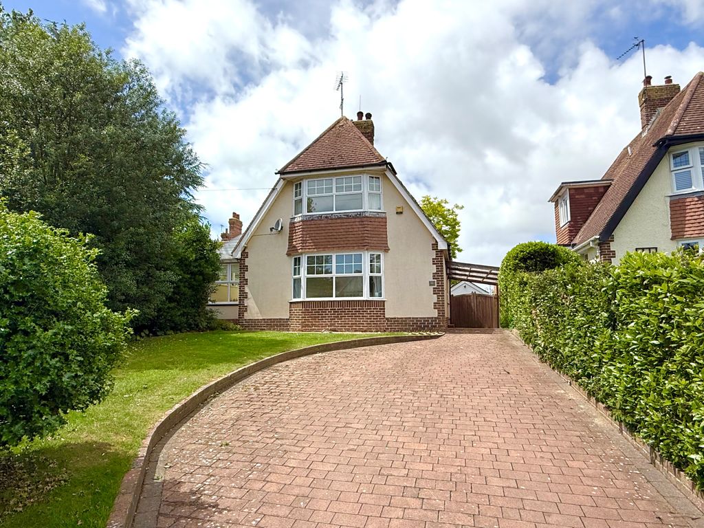 Property photo 1 of 22 72 Sea Lane Front Distant
