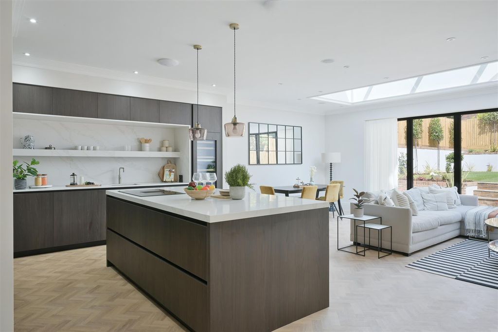 Property photo 3 of 31 Kitchen 2 Plot 1 E.Png