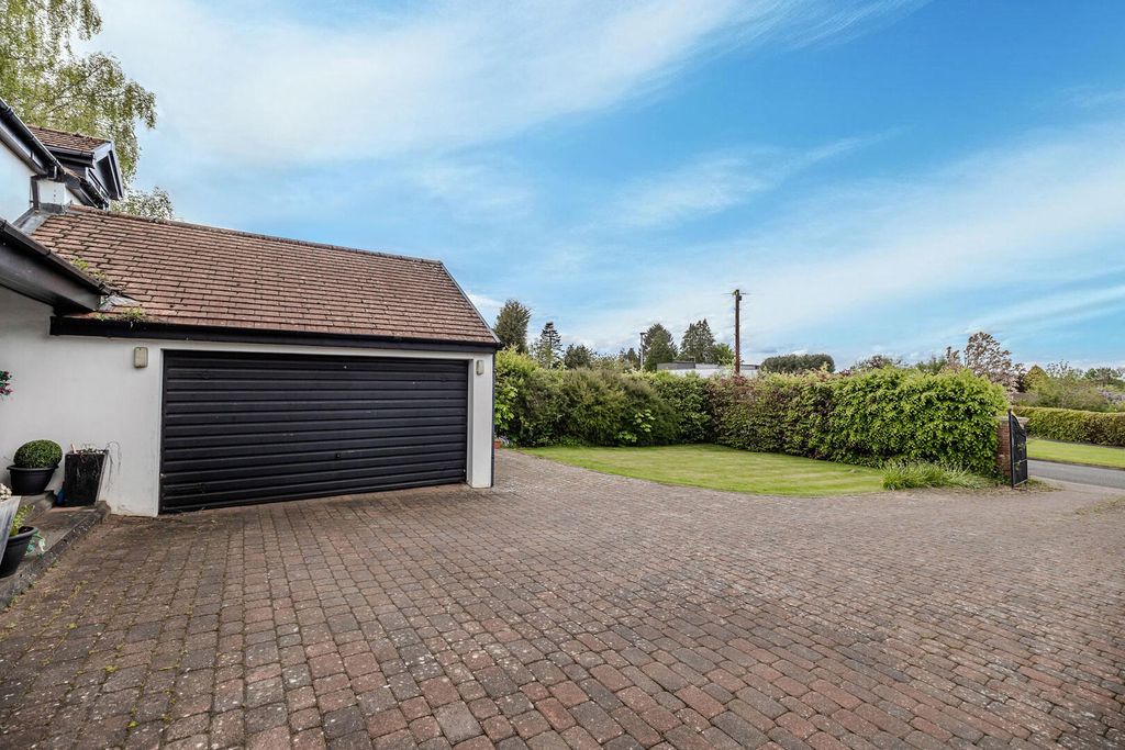 Additional image 29 of 6 bed property for saleRunnymede Road, Darras Hall, Ponteland, Newcastle Upon Tyne NE20