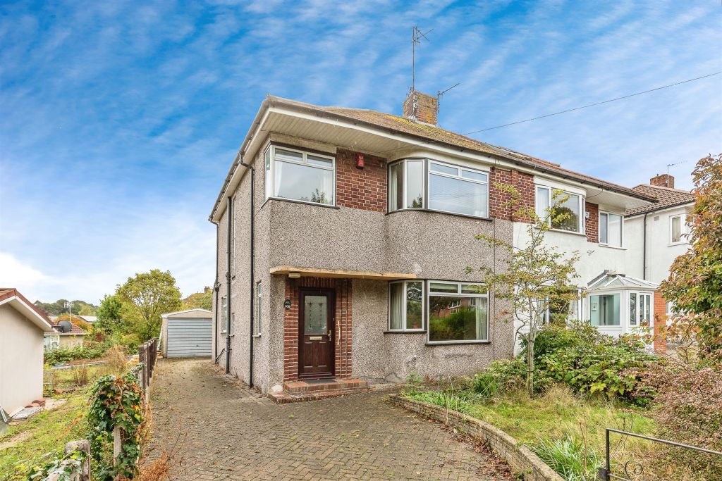 Property photo 3 of 16
