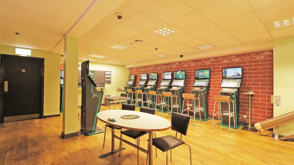 Property photo 3 of 8 Photo 2