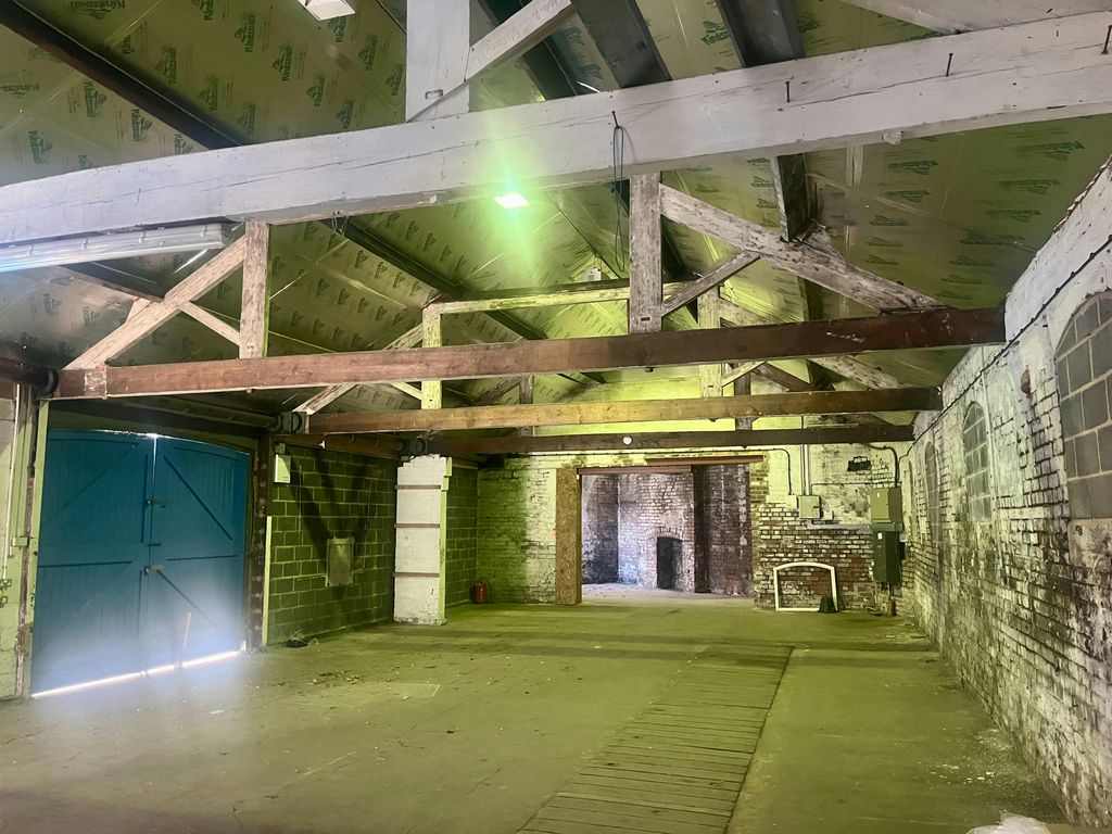 Property photo 2 of 10 Img_2213.Jpg