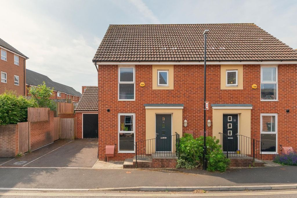Property photo 2 of 30 2B4Wfs - External D.Jpg