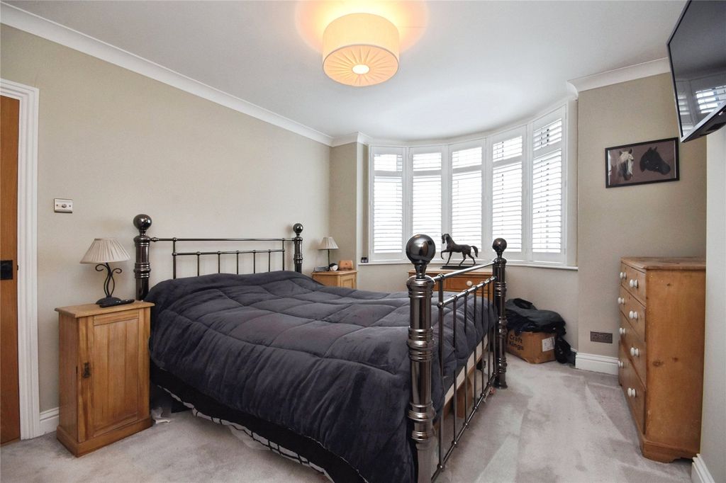 Property photo 3 of 21 Bedroom