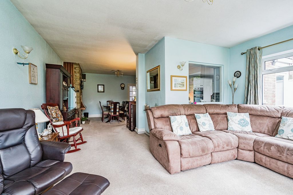 Property photo 2 of 17 Photography