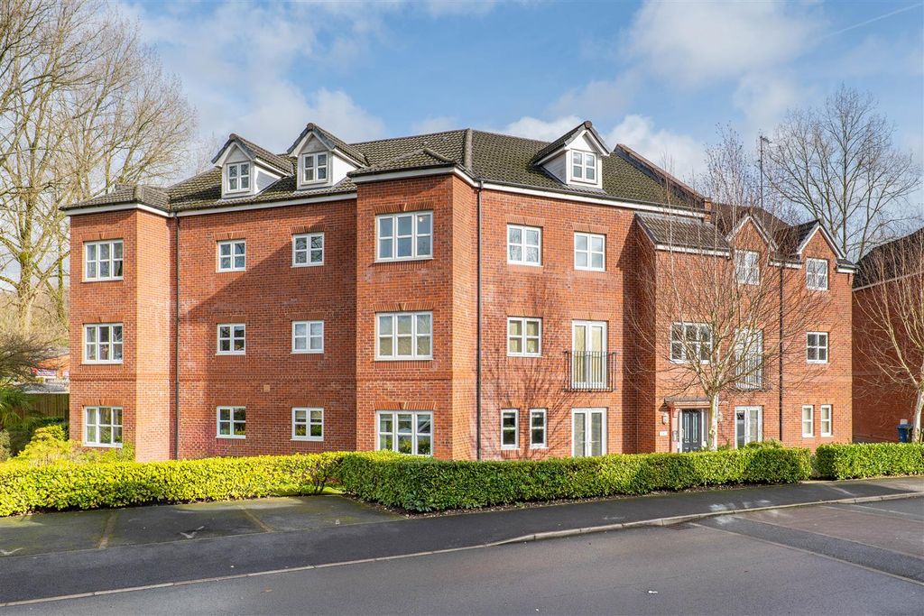 Property photo 1 of 19 Front External