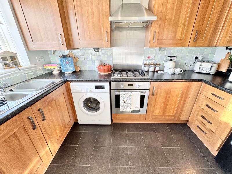 Property photo 3 of 13 Kitchen