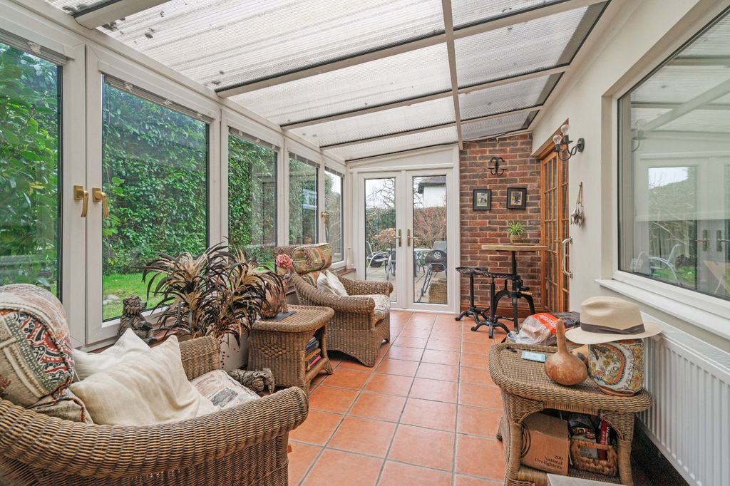 Property photo 3 of 15 Conservatory