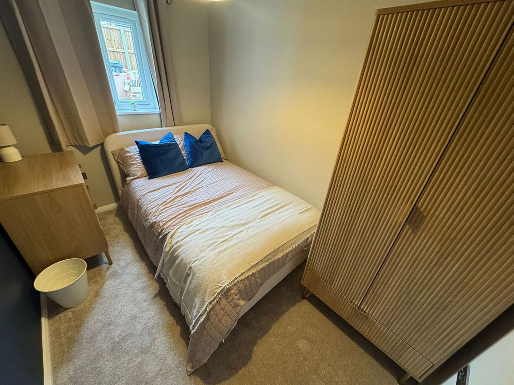 Property photo 2 of 4