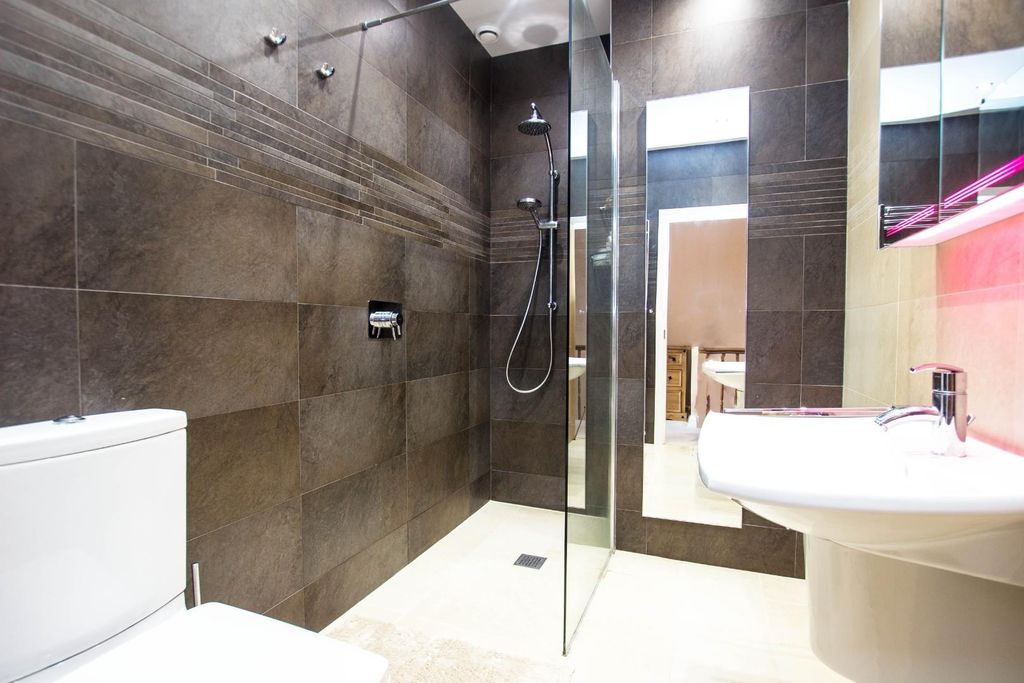 Property photo 2 of 20 Ashworth Terrace (9).Jpg