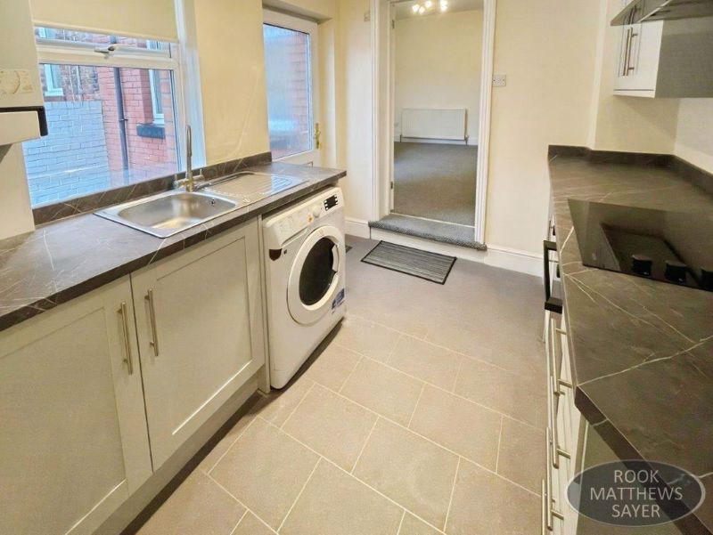 Property photo 3 of 9 Photo 9