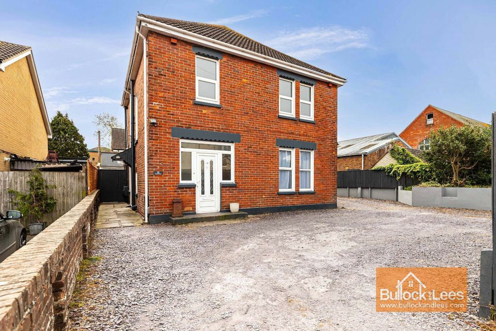 Property photo 1 of 21