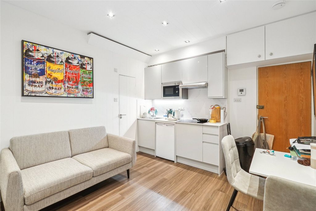 Property photo 1 of 10 Picture No. 07