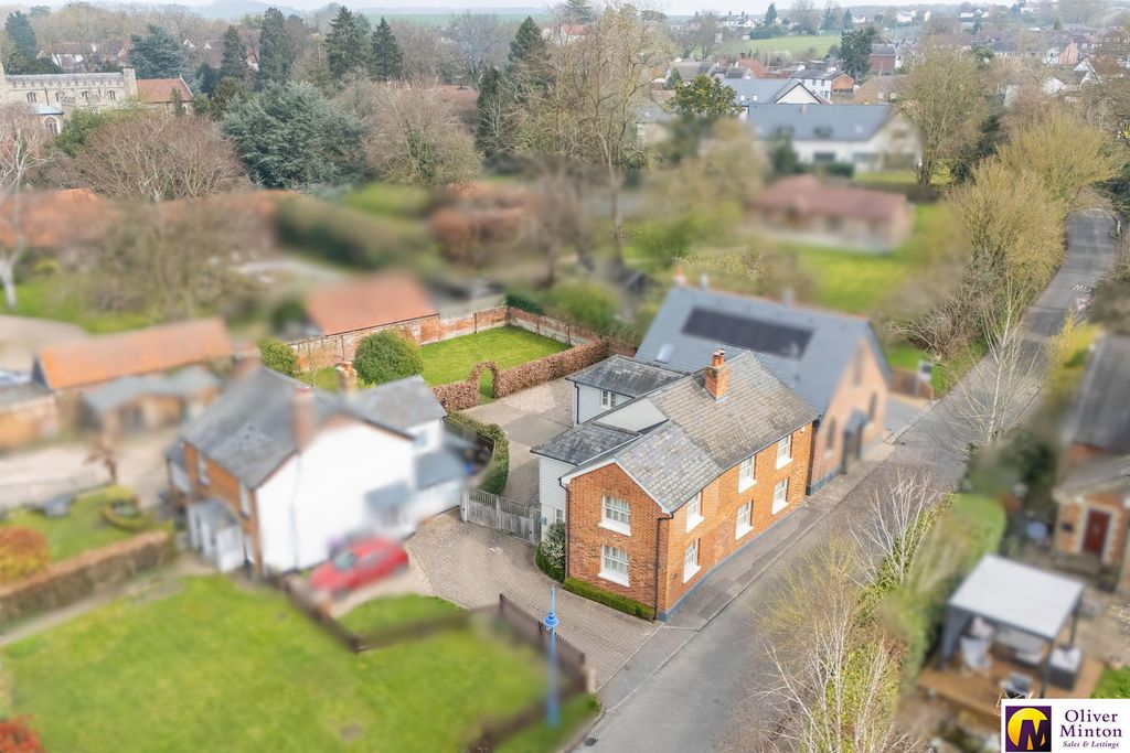 Property photo 2 of 32