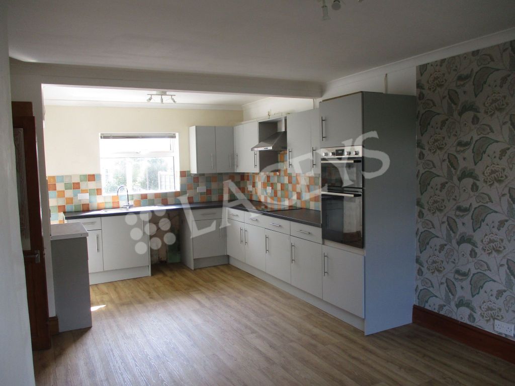 Property photo 3 of 15 D