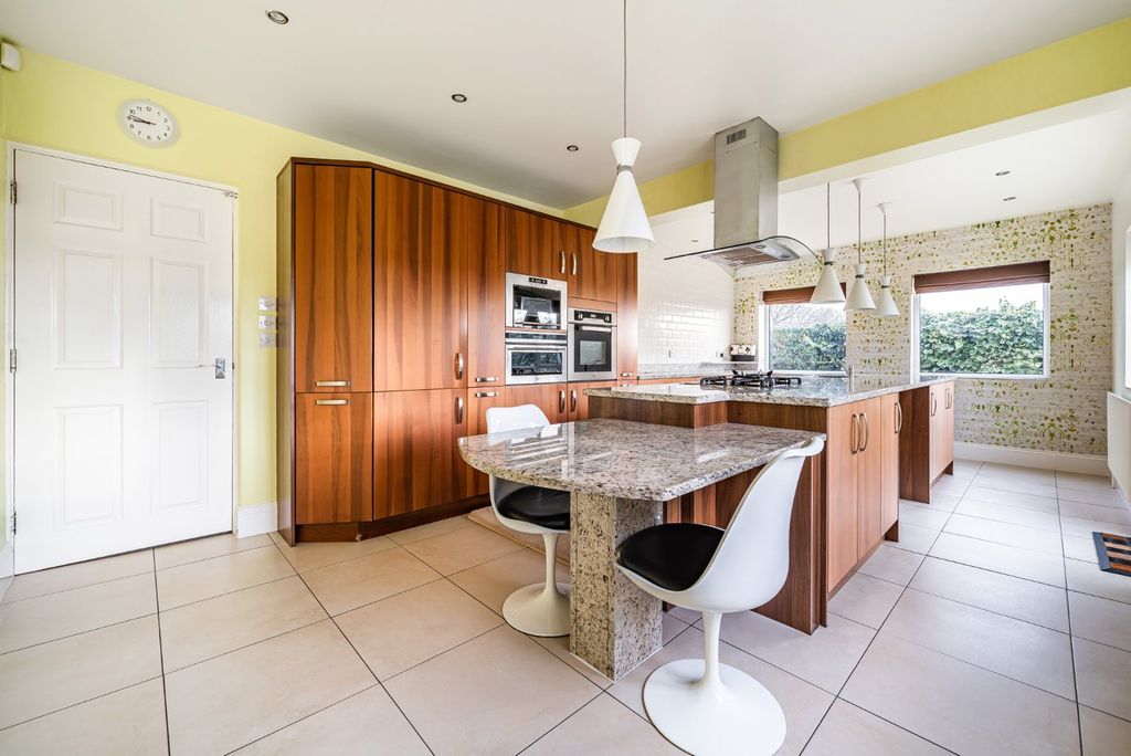 Property photo 3 of 12 Picture No. 03