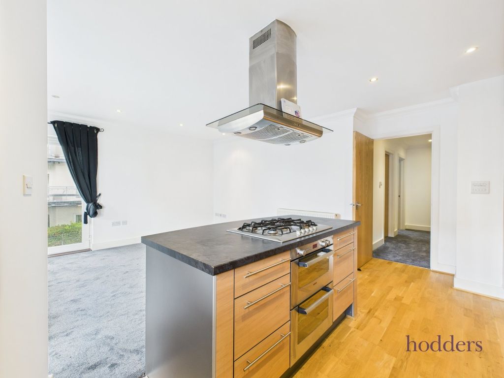 Property photo 2 of 15 Picture No. 92