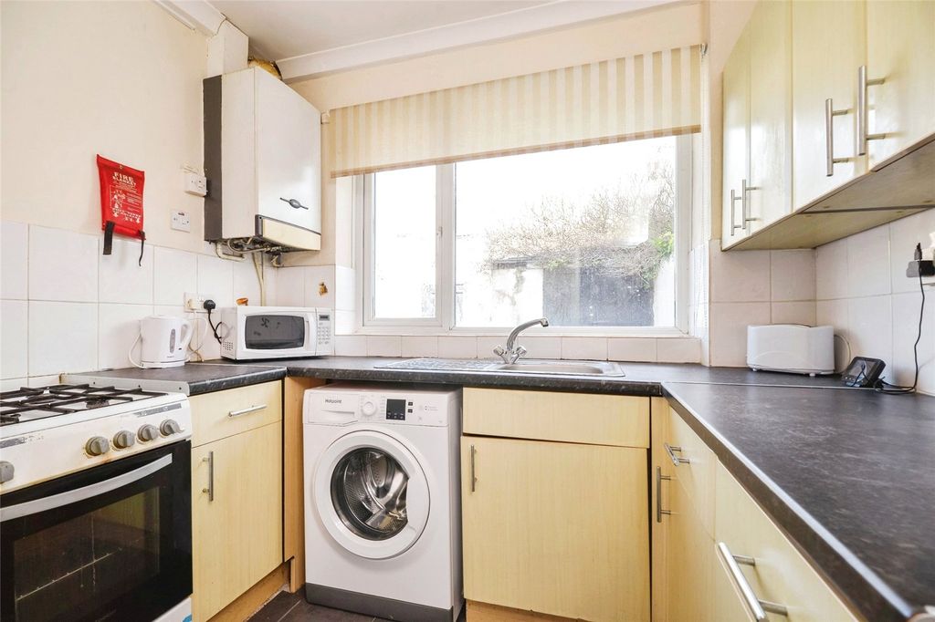 Property photo 3 of 10 Picture No. 02
