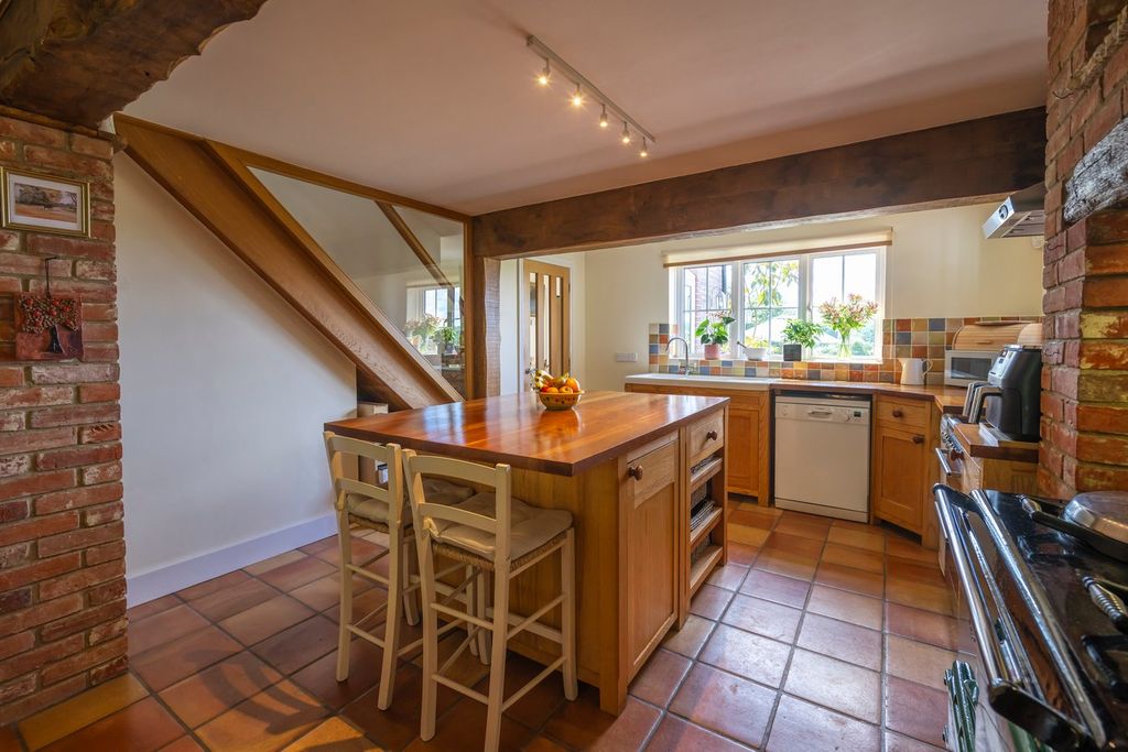 Property photo 3 of 30