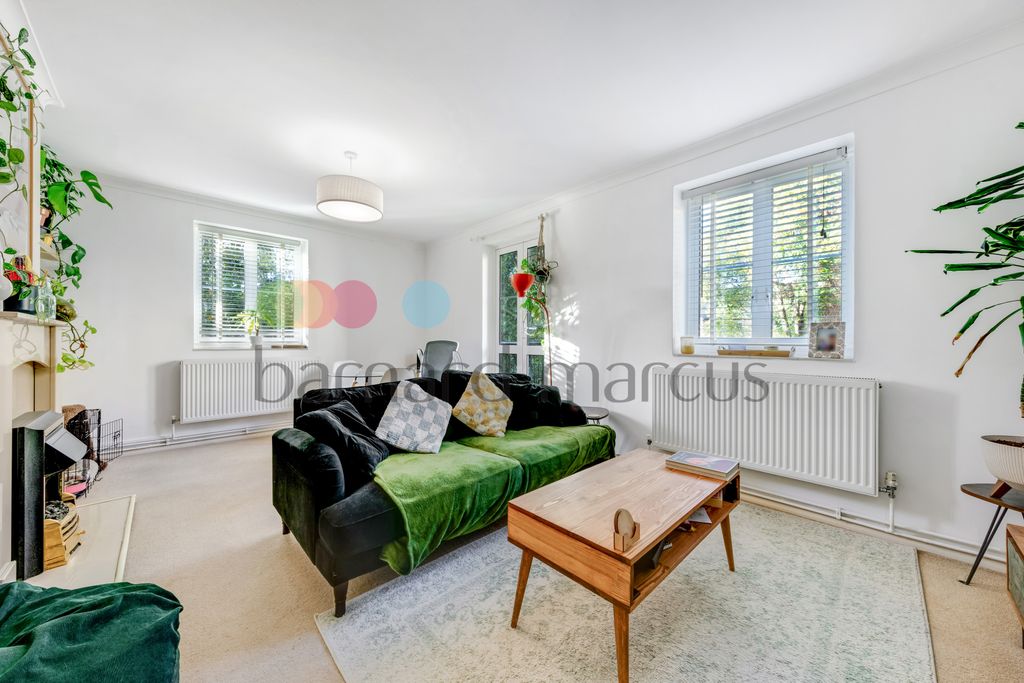 Property photo 2 of 11 Image